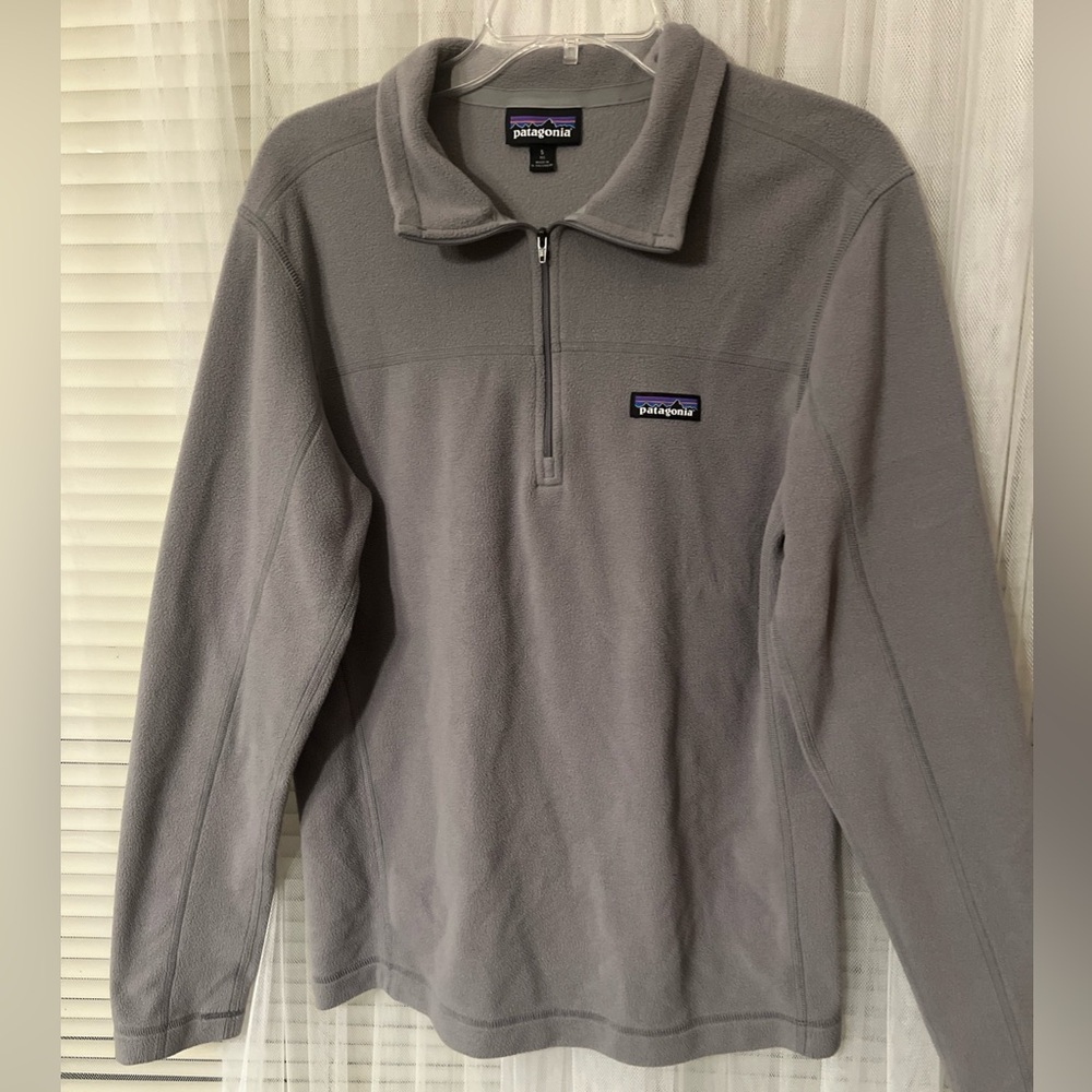 Patagonia Men's - Micro D Fleece Pullover sweater - Feather Grey Sz S. J